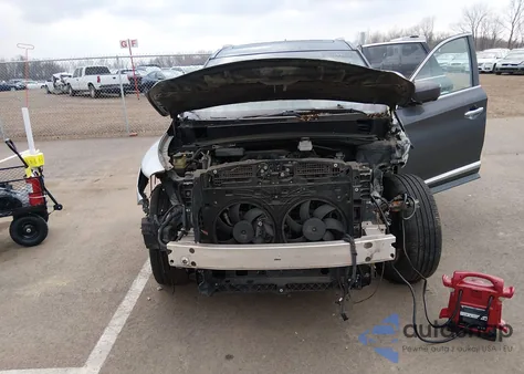 2013 Infiniti Jx35 z USA, uszkodzony, nr VIN 5N1AL0MNXDC304888